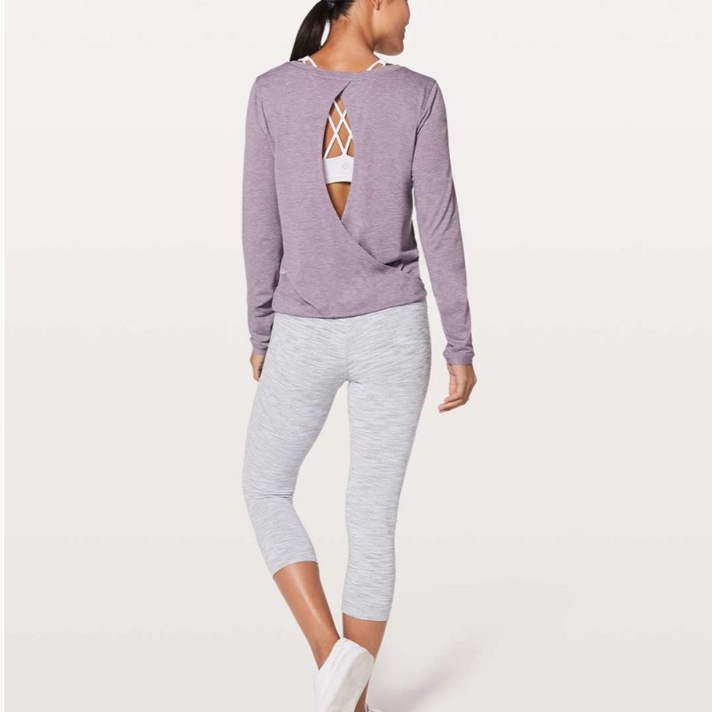 Lululemon Wild Twist Long Sleeve
Heathered Dusty Dawn 4